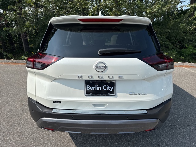 2023 Nissan Rogue SL photo 4