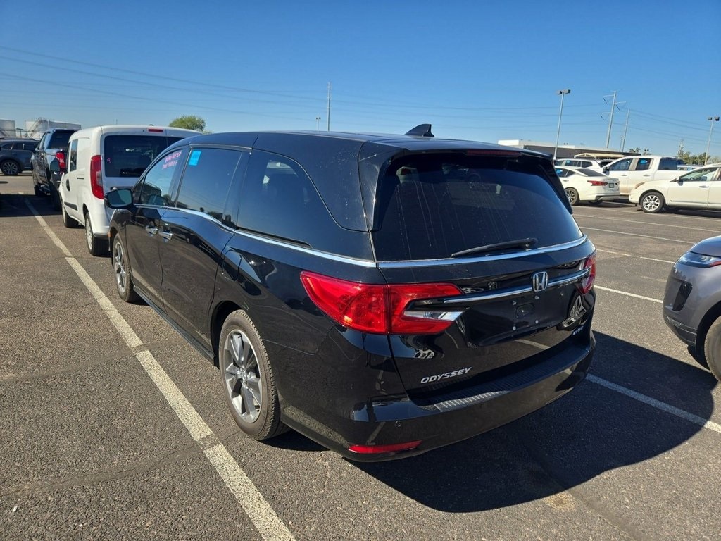 Used 2023 Honda Odyssey Elite with VIN 5FNRL6H91PB017647 for sale in Kansas City