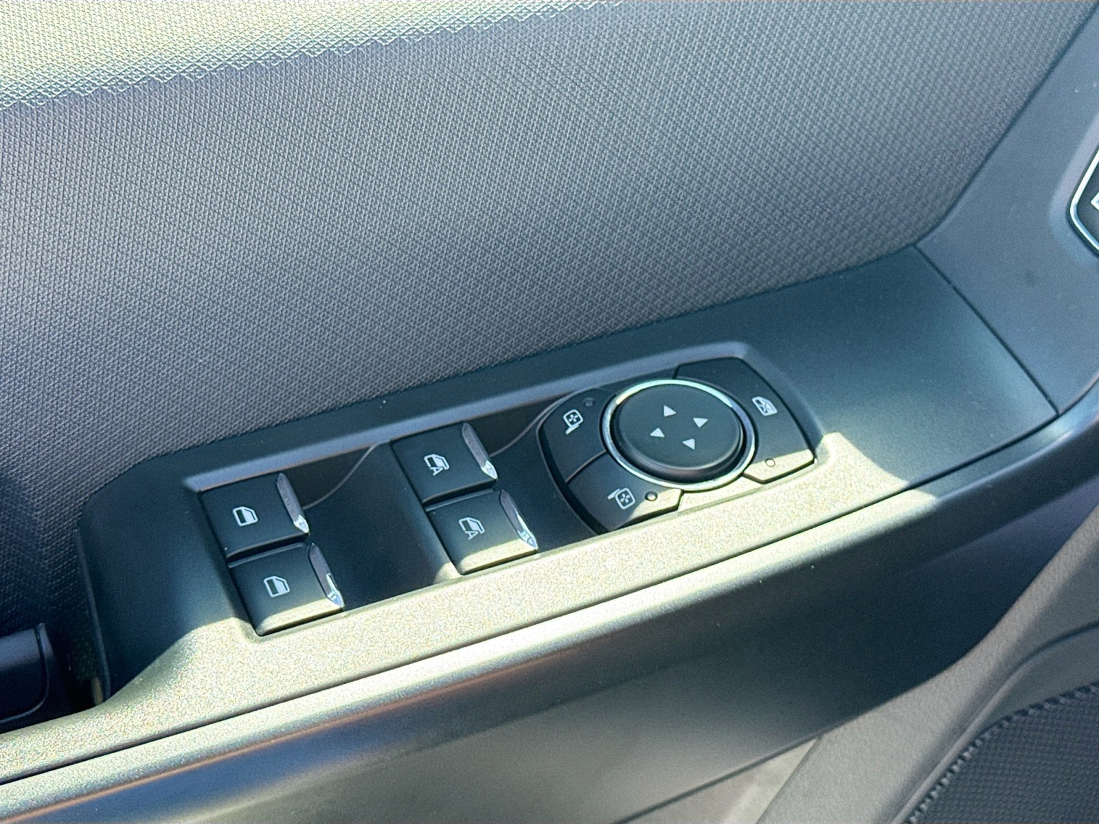 2025 Ford F-150 STX photo 17