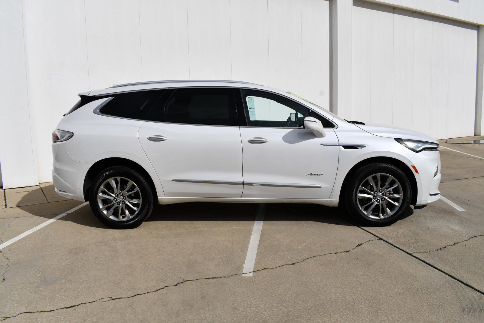 2024 Buick Enclave Avenir photo 4
