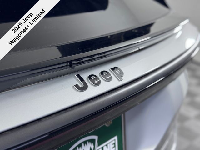 2025 Jeep Wagoneer S Limited photo 11