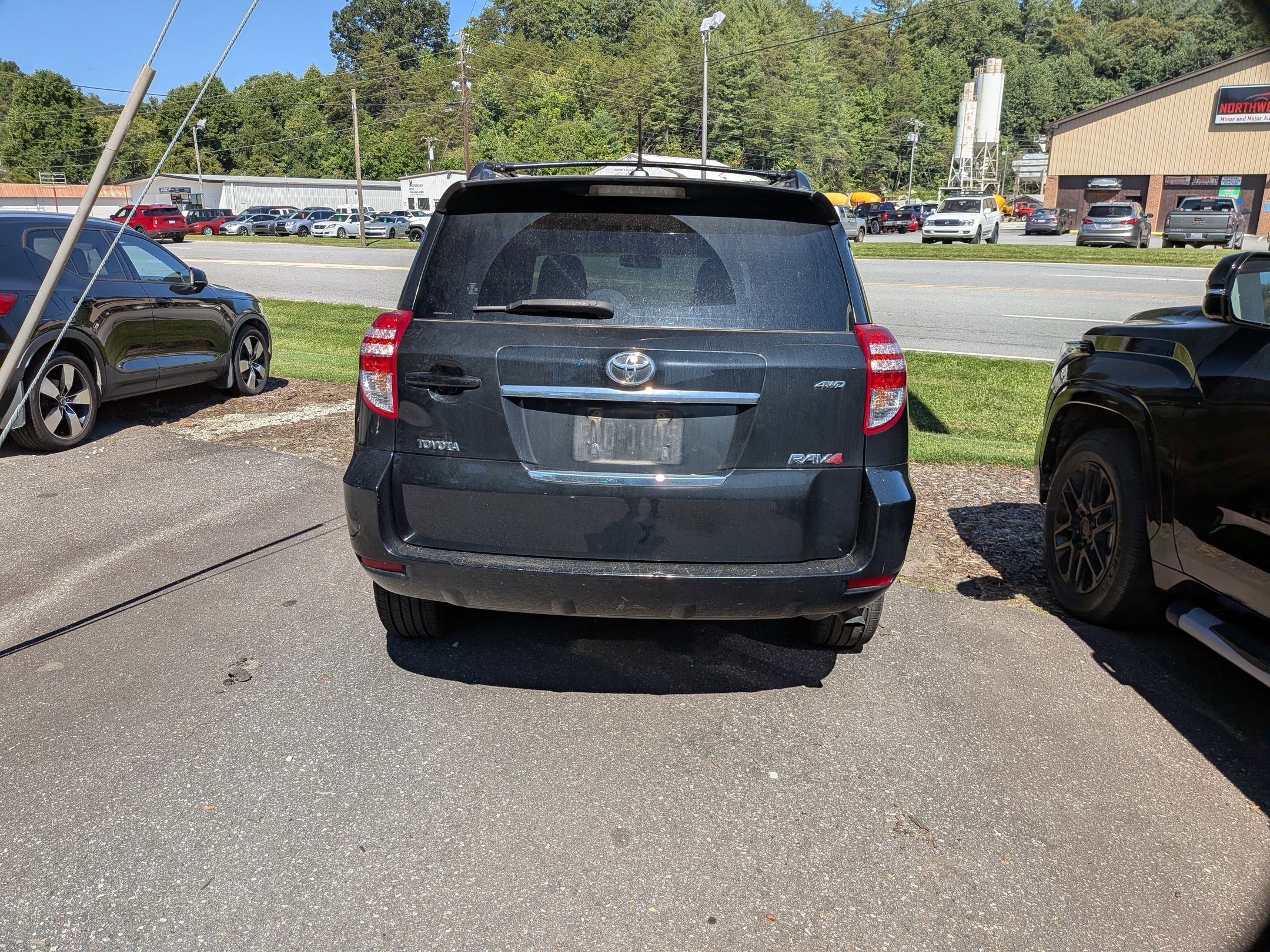 2010 Toyota RAV4 Sport photo 6