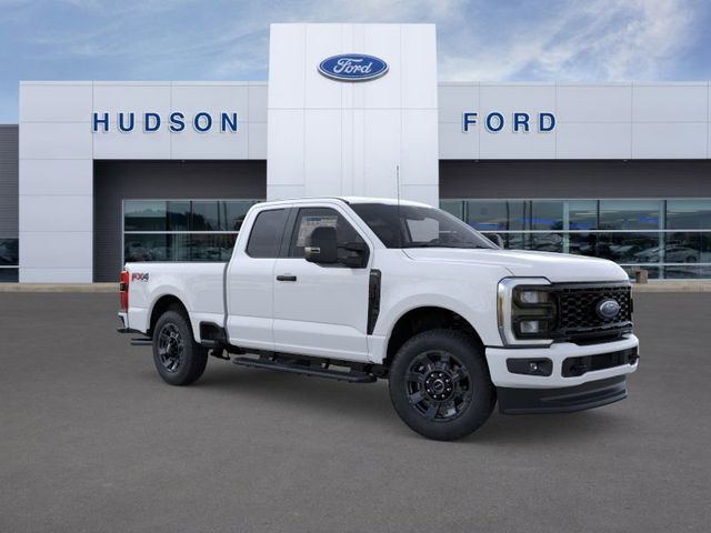 2026 Ford F-350 XL photo 6