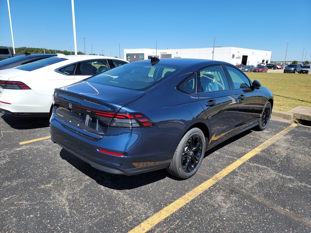 2025 Honda Accord SE photo 3