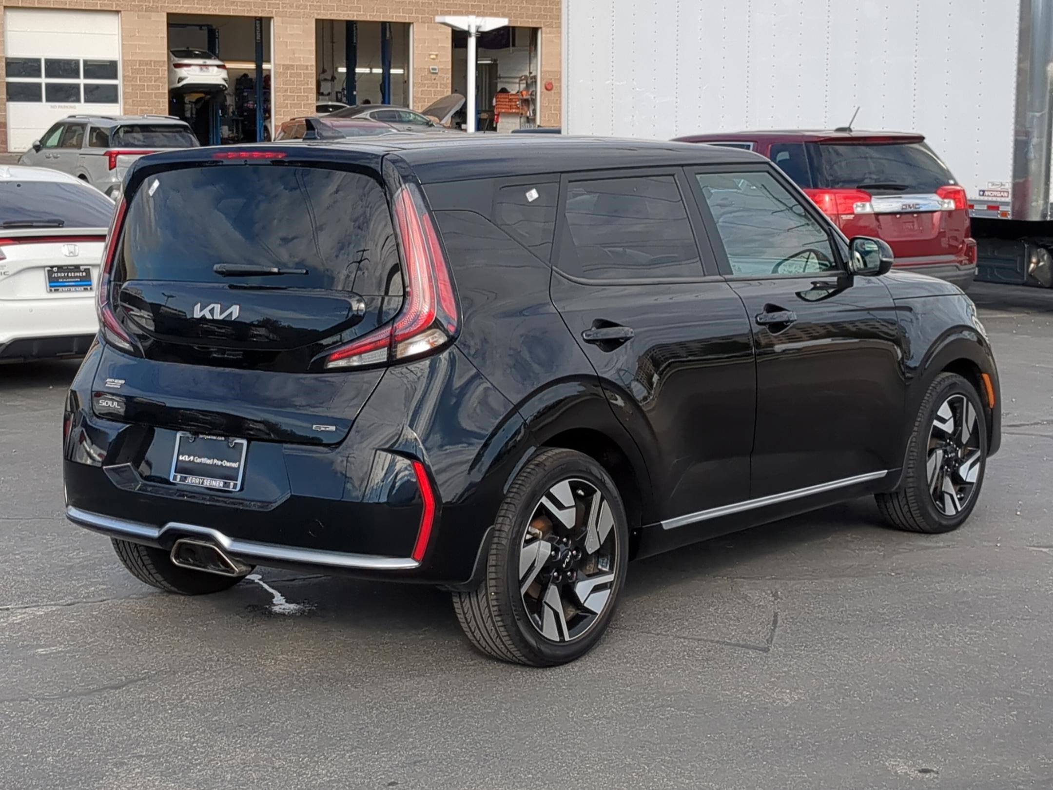 2023 Kia Soul GT-Line photo 5