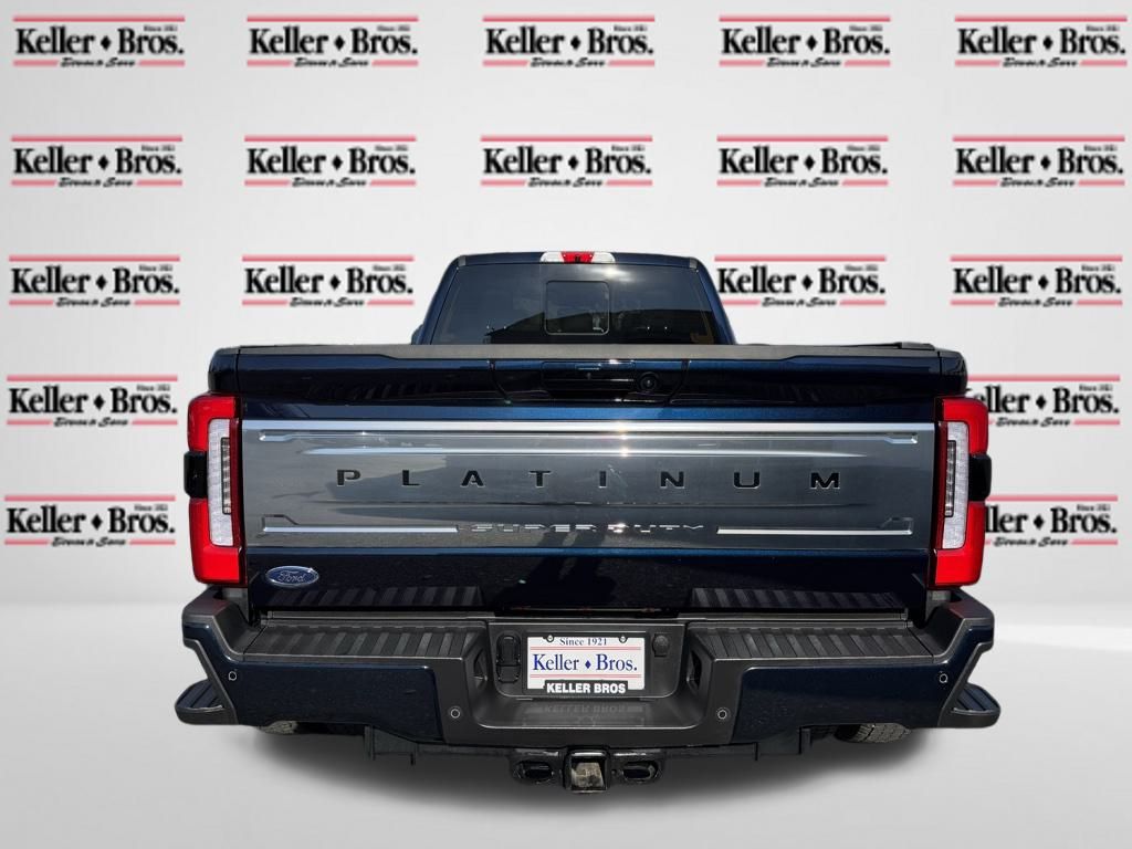2025 Ford F-450 Platinum photo 4