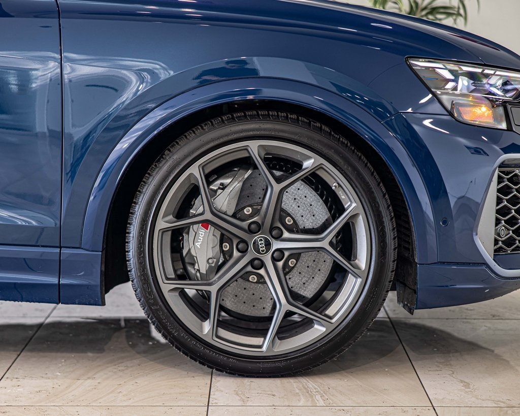 2025 AUDI RS Q8 - Image 10