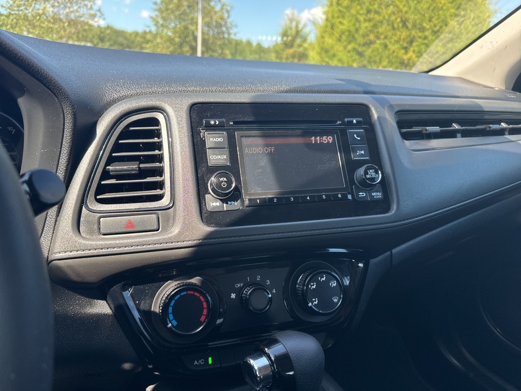 2018 Honda HR-V LX photo 5