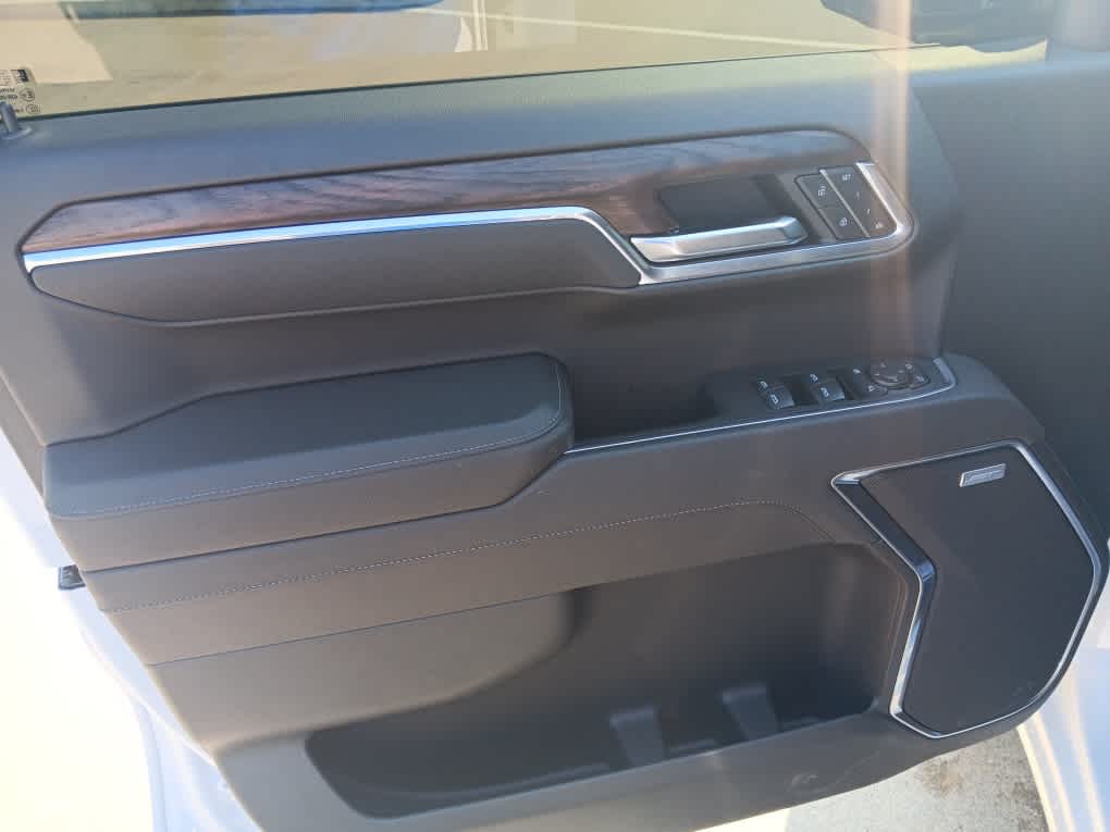 2025 Gmc Sierra 1500 SLT photo 6