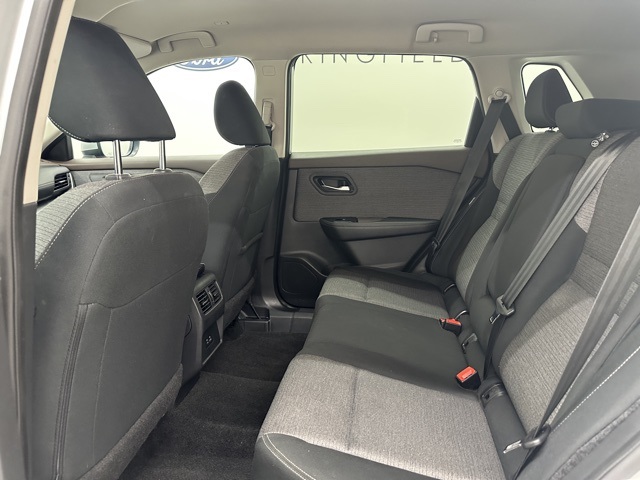 2023 Nissan Rogue SV photo 14