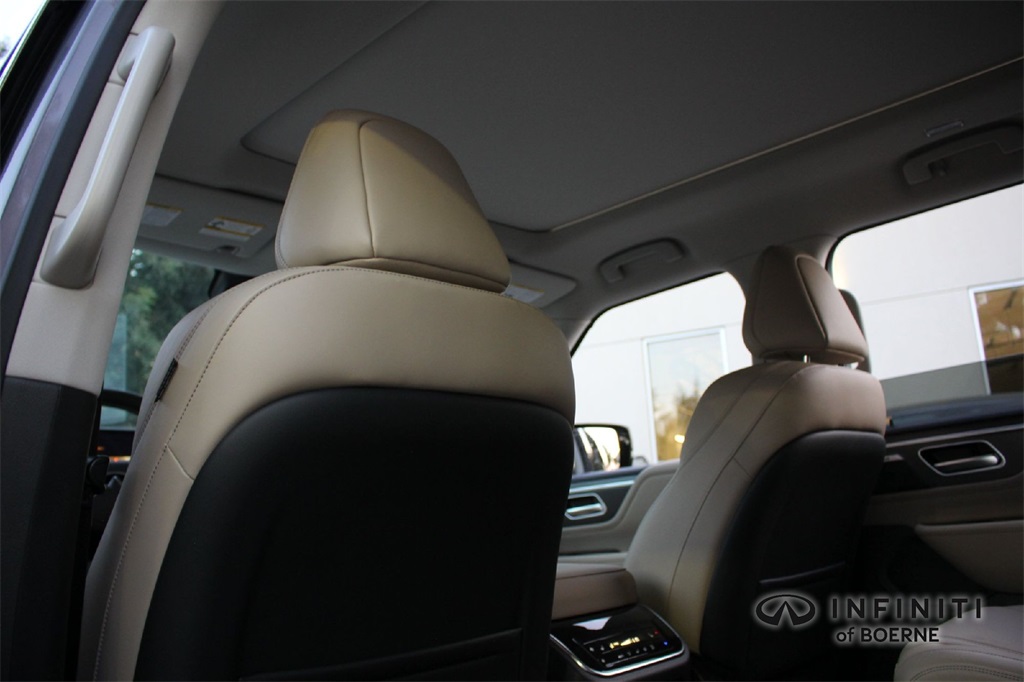 2026 Infiniti QX80 Pure photo 16