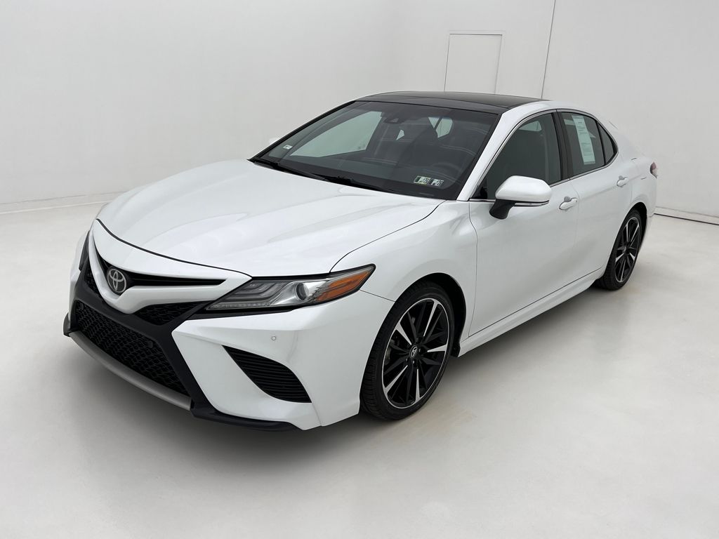 2018 Toyota Camry XSE photo 5