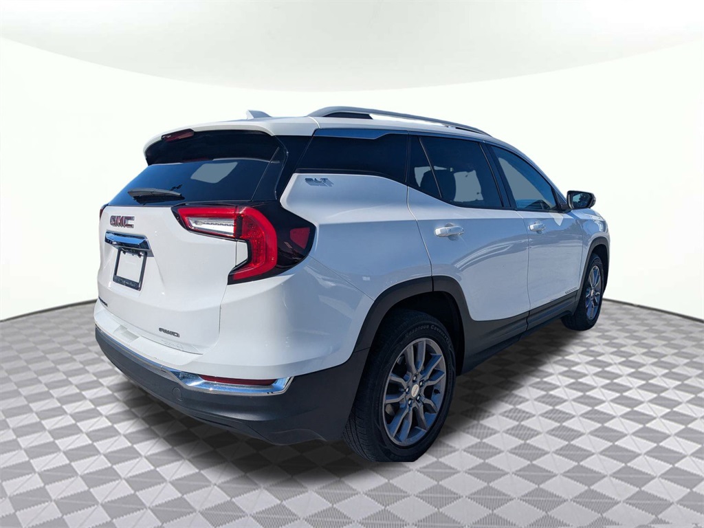 2024 Gmc Terrain SLT photo 3