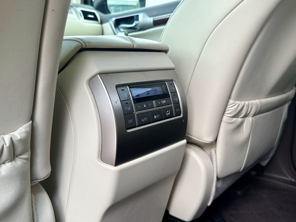 2018 Lexus GX 460 photo 30