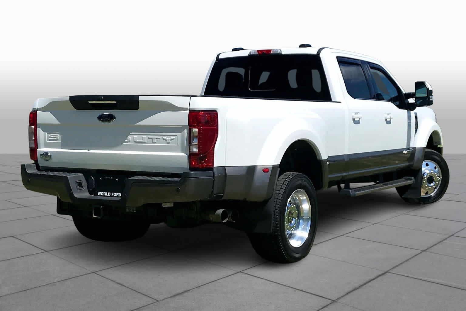 2022 Ford F-450 King Ranch photo 12