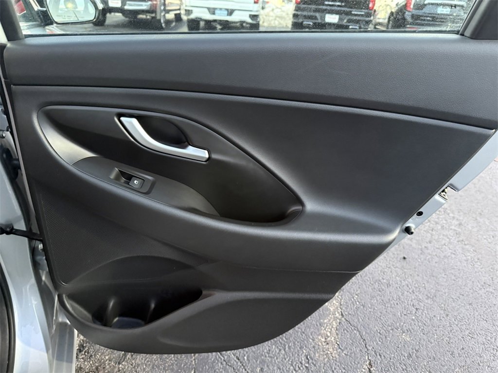 2020 HYUNDAI ELANTRA GT - Image 29