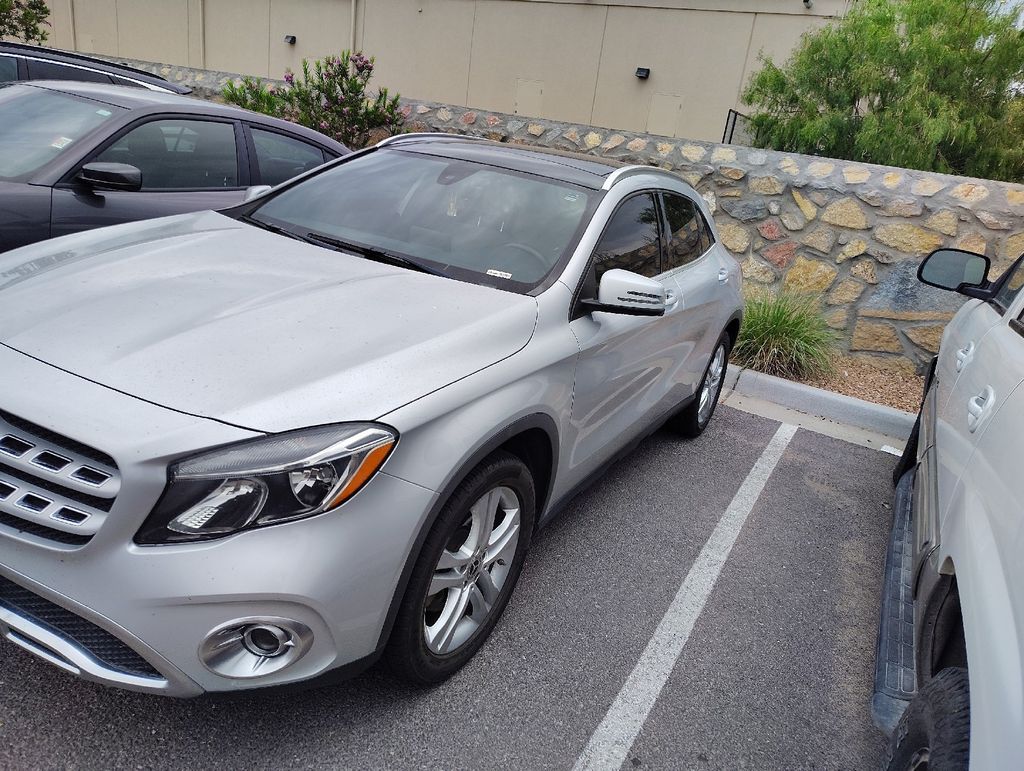 2019 Mercedes Benz GLA 250 4MATIC photo 3