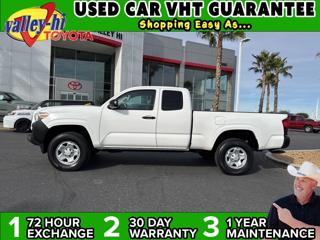 2022 Toyota Tacoma SR's photo