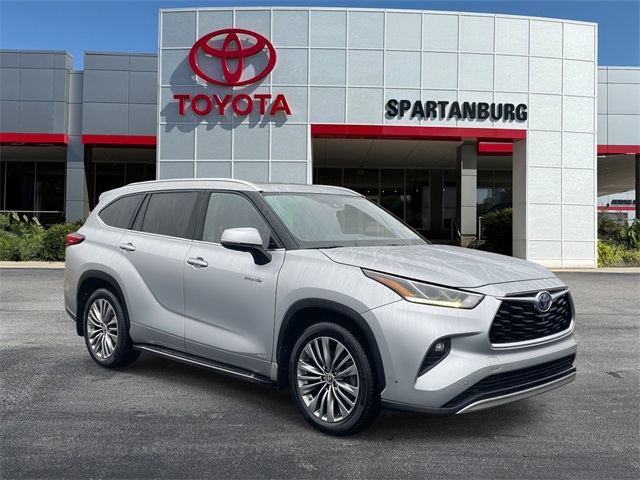 2020 Toyota Highlander Platinum's photo