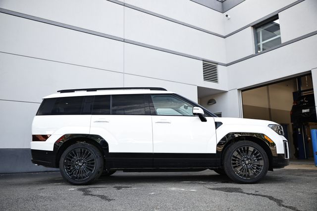 2025 Hyundai Santa Fe Calligraphy photo 2