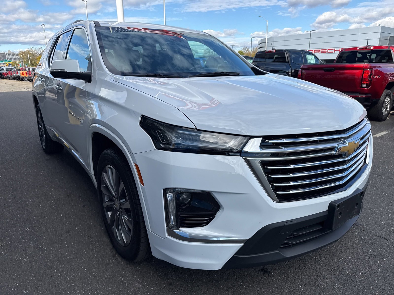 2022 Chevrolet Traverse Premier photo 4