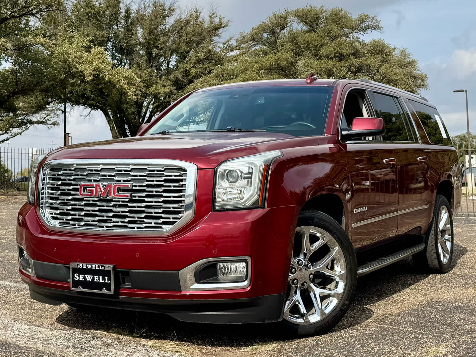 2020 GMC Yukon XL Denali's photo
