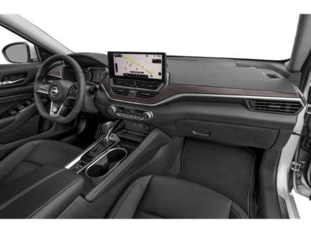2025 Nissan Altima SL photo 12