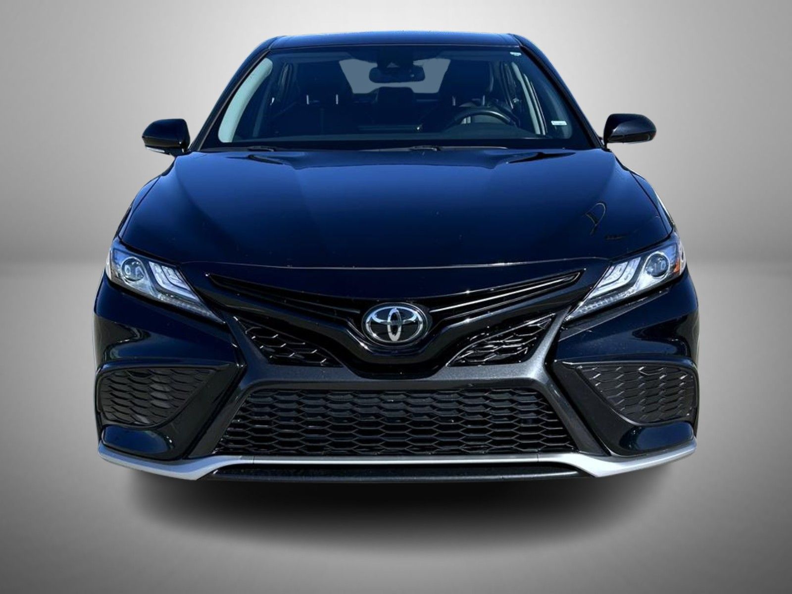 2023 Toyota Camry XSE photo 2