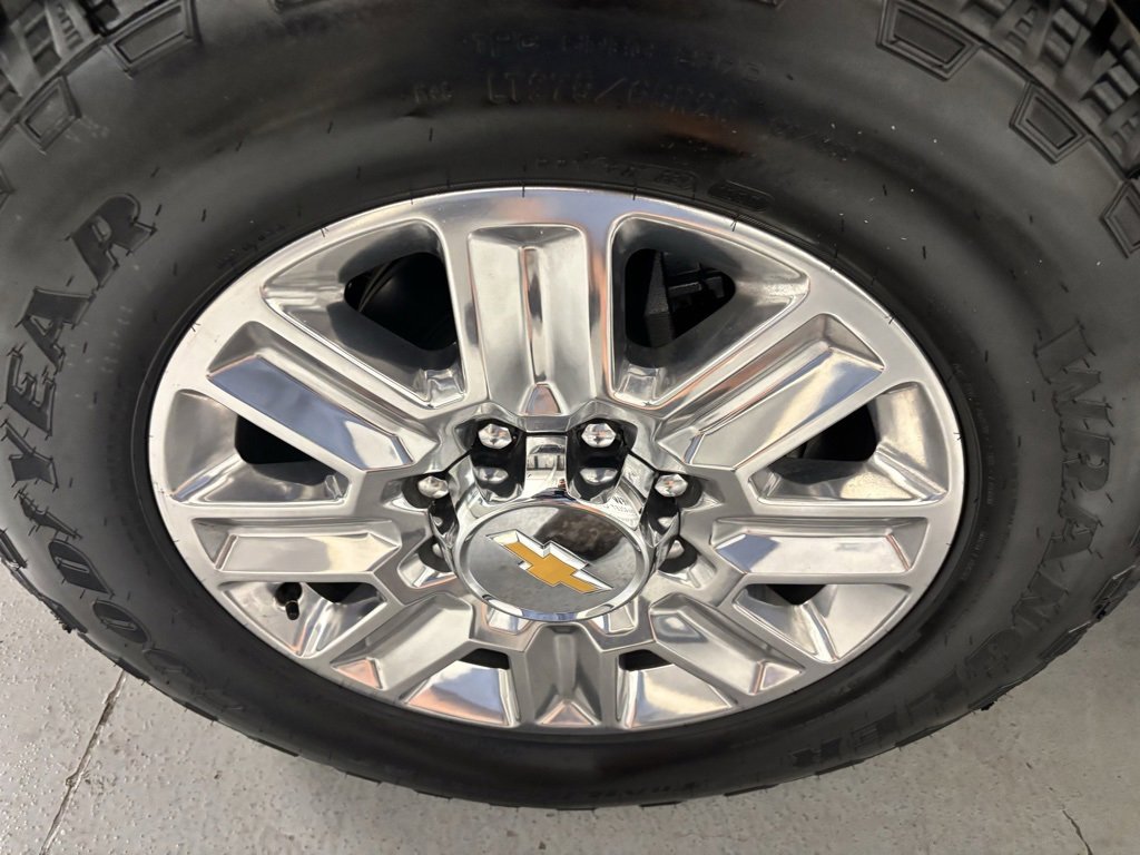 2025 Chevrolet Silverado 3500HD High Country photo 4