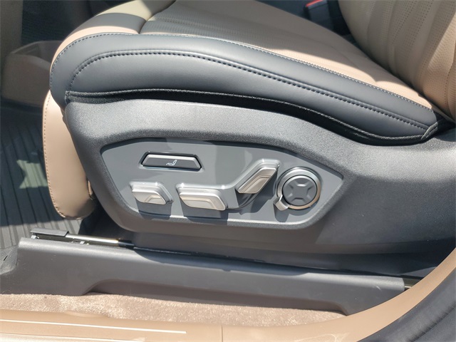 2026 Kia EV9 GT-Line photo 15