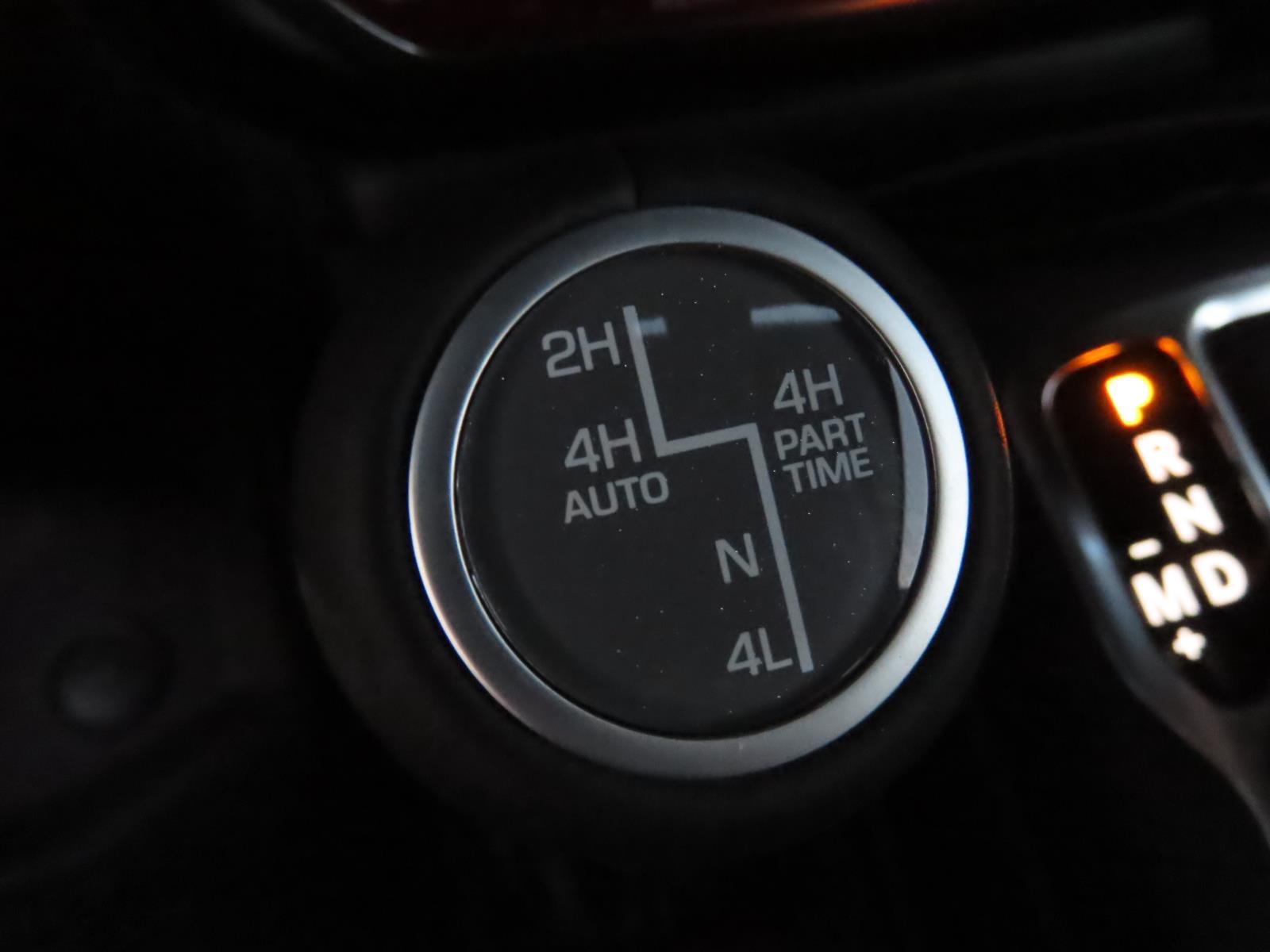 2025 Jeep Wrangler Rubicon X photo 25