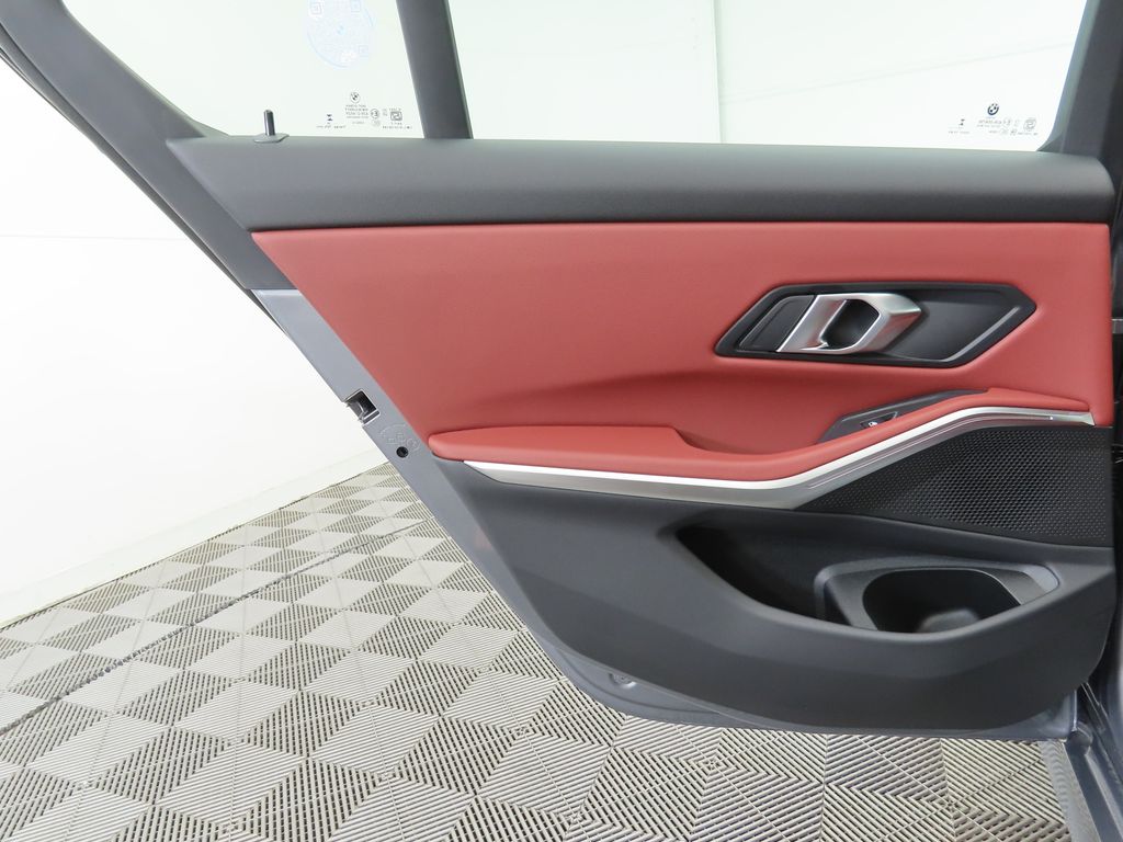 2025 Bmw 330i photo 26