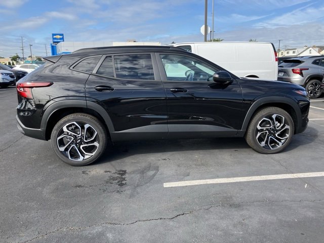 2025 Chevrolet Trax photo 6