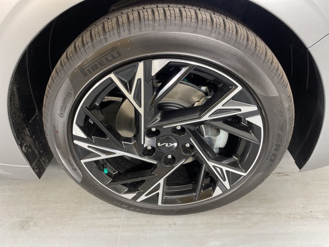 2026 Kia K5 GT-Line photo 10