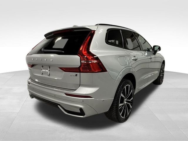 2023 Volvo XC60 B5 Plus photo 6
