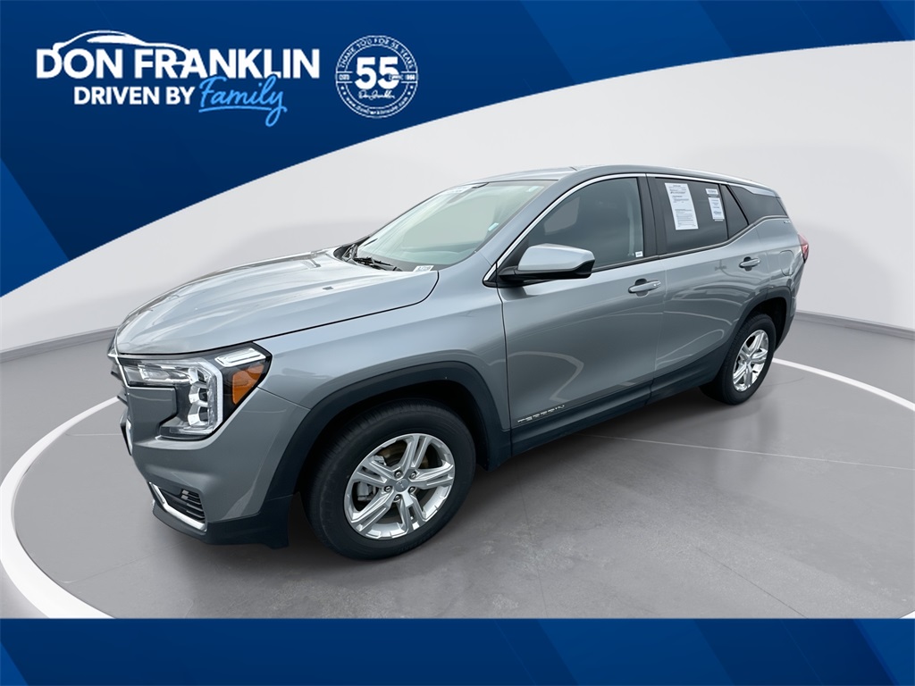 2024 GMC Terrain SLE's photo