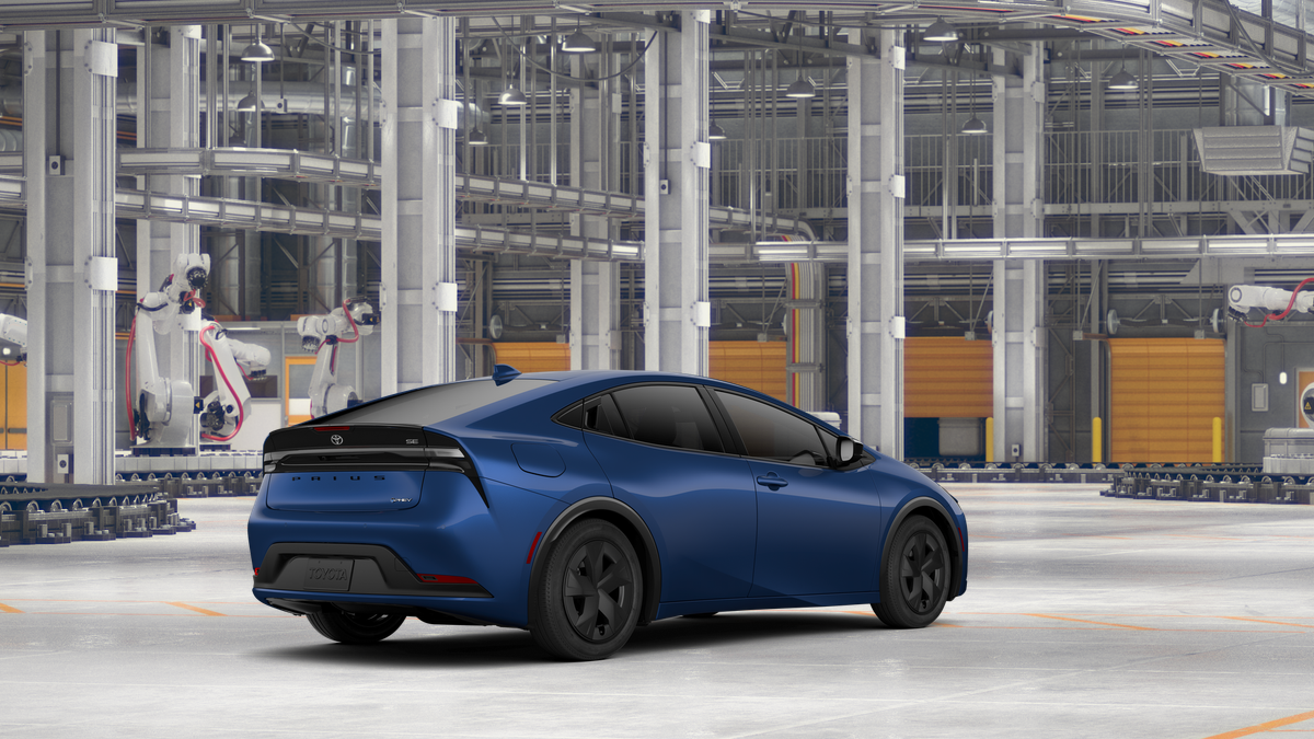 2026 Toyota Prius Plug-in Hybrid SE photo 9