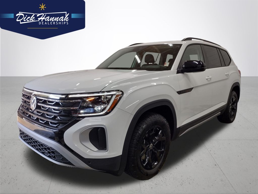 2025 Volkswagen Atlas Atlas Peak Edition's photo