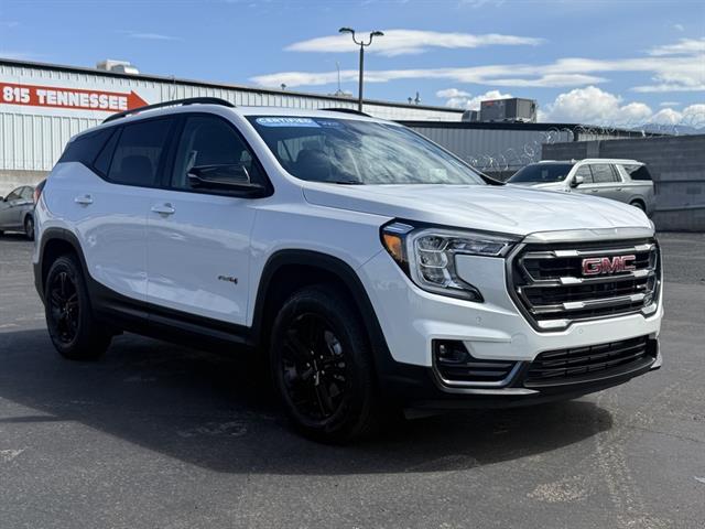 2023 GMC Terrain AT4's photo