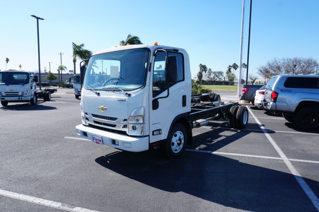 2024 Chevrolet Low Cab Forward Base's photo