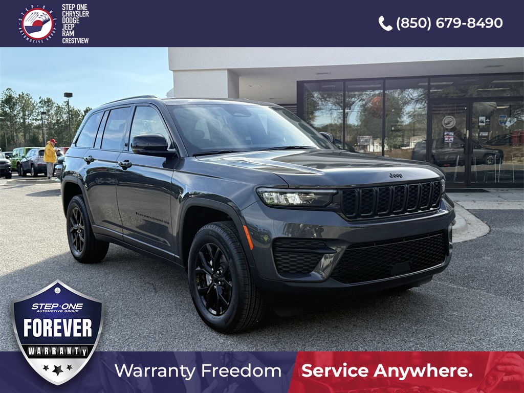 2025 Jeep Grand Cherokee Altitude's photo