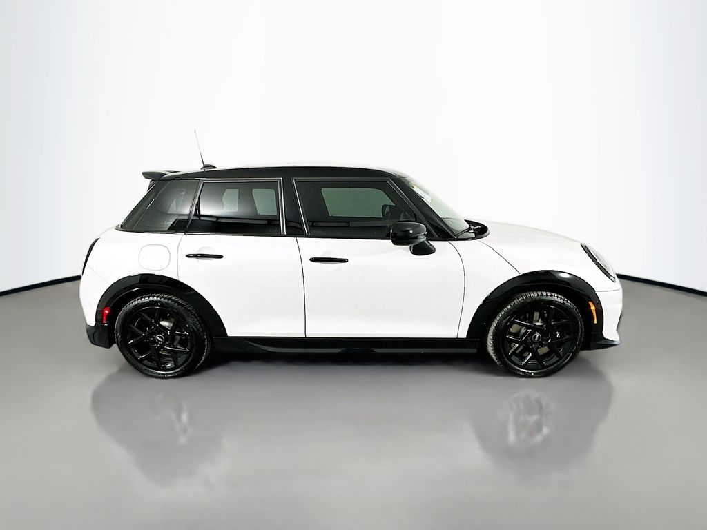 2026 Mini Cooper 4 Door Hardtop S Iconic photo 4