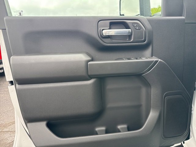 2025 Chevrolet Silverado 2500HD Custom photo 20