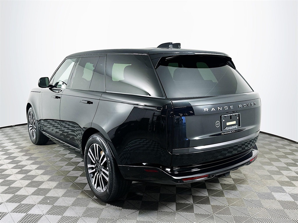 2025 Land Rover Range Rover SE photo 7
