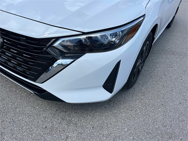 2025 Nissan Sentra SV photo 9