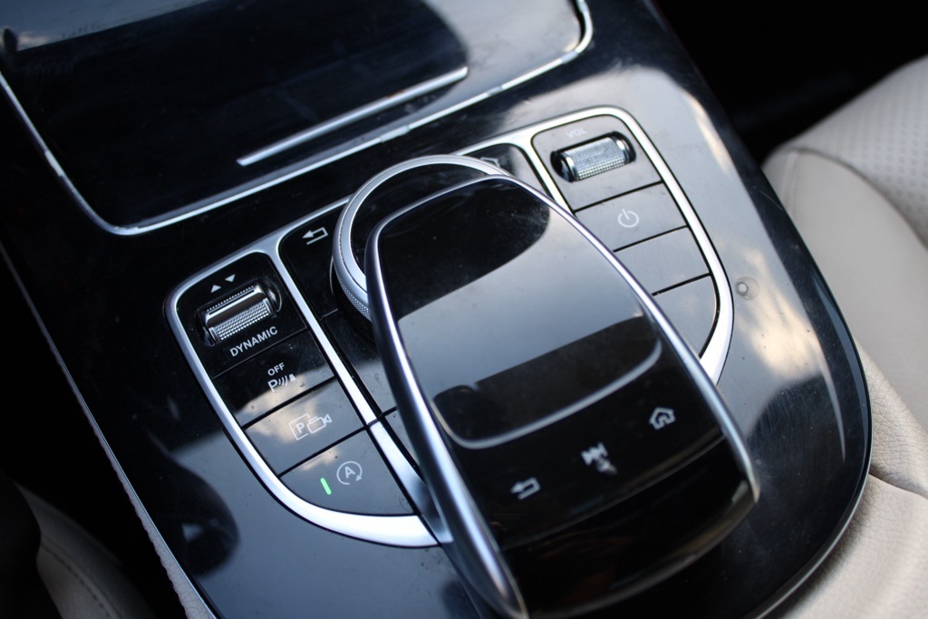 2017 Mercedes Benz E 300 4MATIC Sedan photo 27