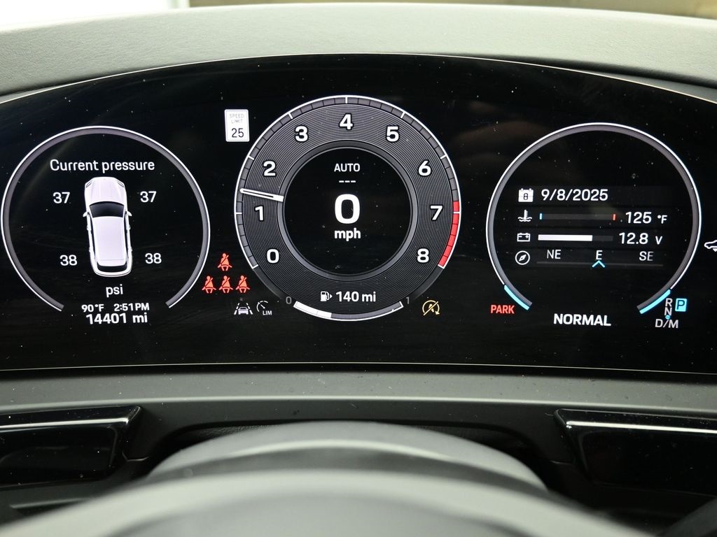2024 Porsche Cayenne S photo 7