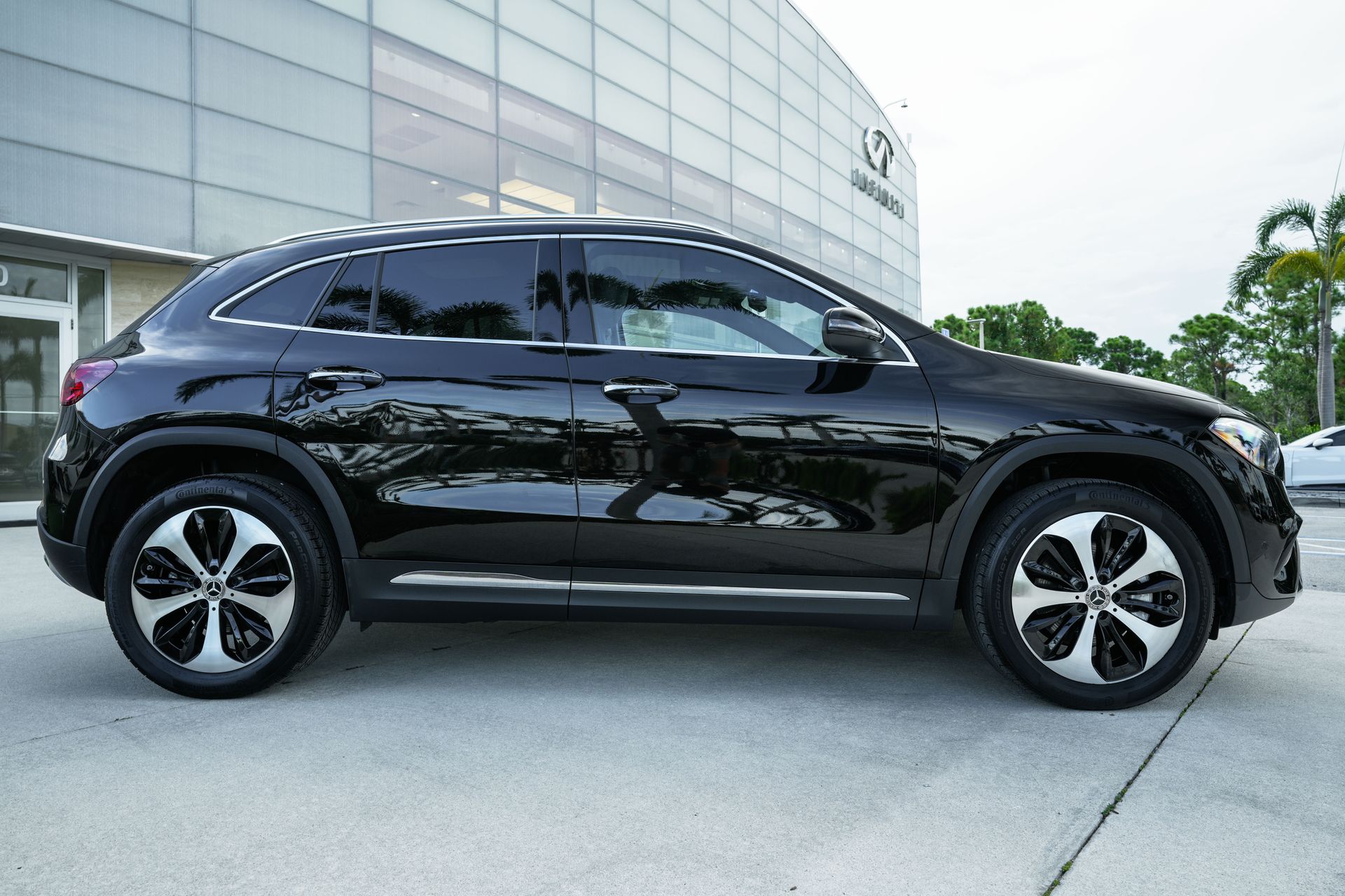 2025 Mercedes Benz GLA 250 4MATIC photo 9