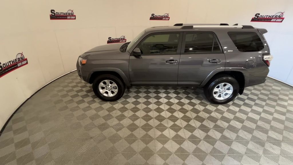 2023 Toyota 4Runner SR5 photo 7