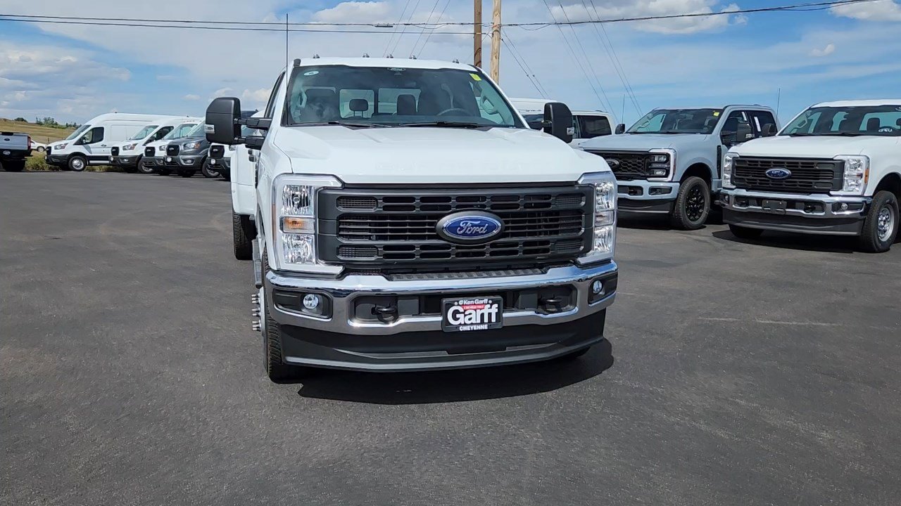 2026 Ford F-350 XL photo 4